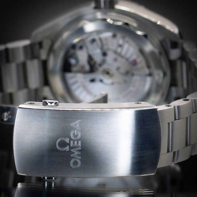 Omega Planet Ocean 215.30.44.22.01.001 Image 7